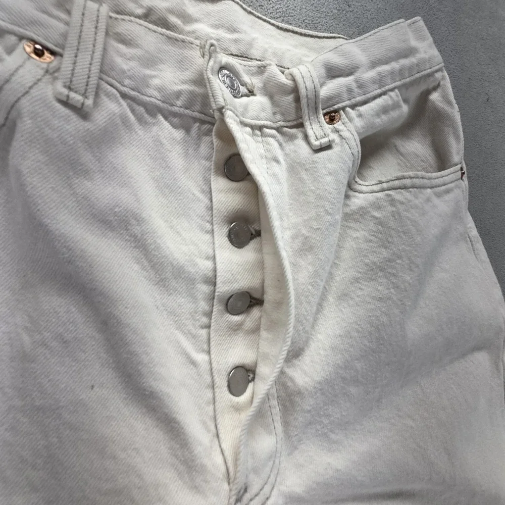 Vintage Levis 501 Jeans Mens White Straight Button Fly USA 90s Fits 28x30